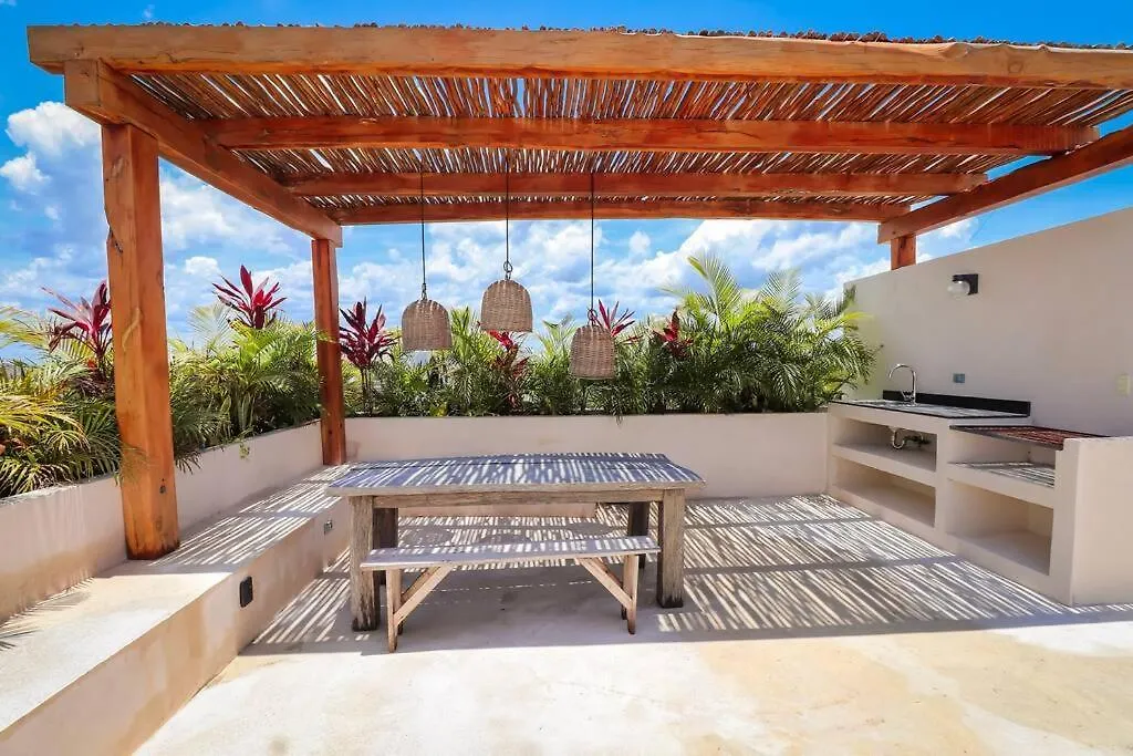 2 Bdr Stunning Designer Loft - Centro Tulum Apartment